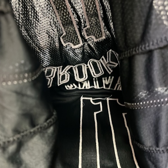 Nike NBA Brooklyn NETS Kyrie Irving Swingman Infor Jersey XL - Picture 4 of 8